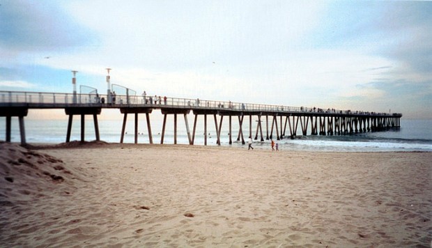19.-Hermosa-Beach-Pier-620x356